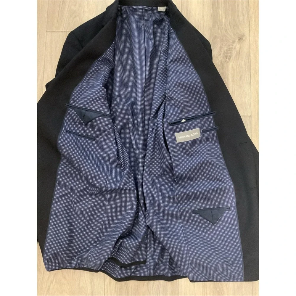 Michael Kors Rn 90736 38l Navy Suit Coat Multiple Interior Pockets